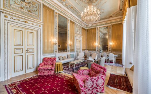 Appartamento in Vendita a Lucca Centro storico