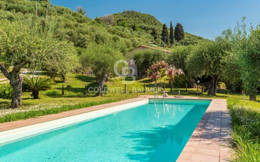 Villa in Vendita a Massarosa Bargecchia
