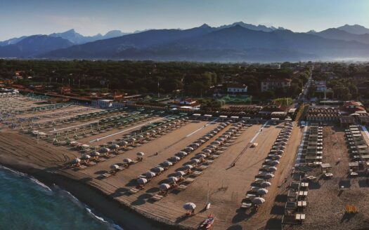 Hotel in Vendita a Pietrasanta Focette