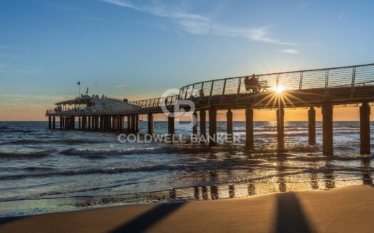Stabilimento Balneare in Vendita a Camaiore Lido di Camaiore