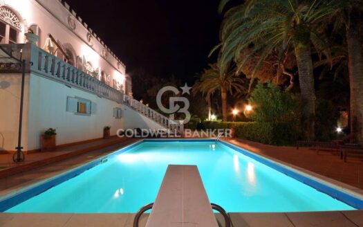 Villa storica in Vendita a Rosignano Marittimo Castiglioncello