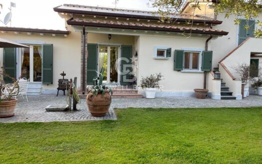 Villa in Affitto a Pietrasanta Vaiana