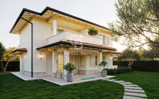 Villa in Vendita a Seravezza Querceta