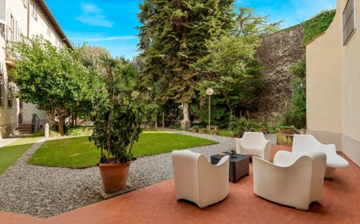 Villa in Vendita a Lucca Centro storico