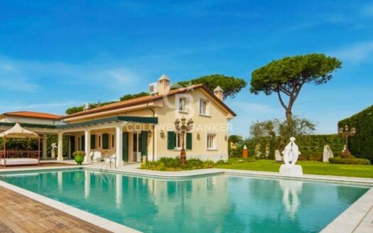 Villa in Vendita a Pietrasanta Crociale
