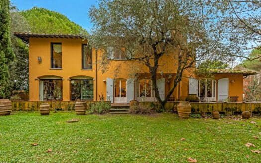 Villa in Vendita a San Giuliano Terme Madonna dell’Acqua