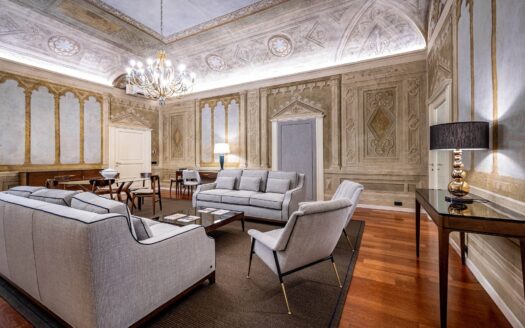 Appartamento in Vendita a Firenze Centro Duomo