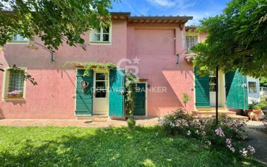 Villa in Vendita a Casciana Terme Lari
