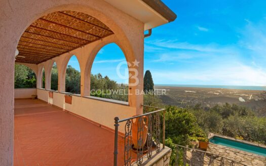 Villa in Vendita a Massarosa
