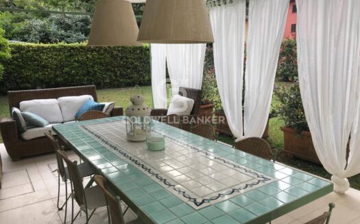 Appartamento indipendente in Affitto a Pietrasanta Marina di Pietrasanta
