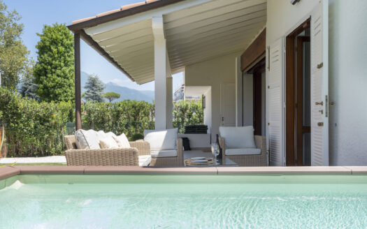 Villa in Vendita a Pietrasanta Marina di Pietrasanta