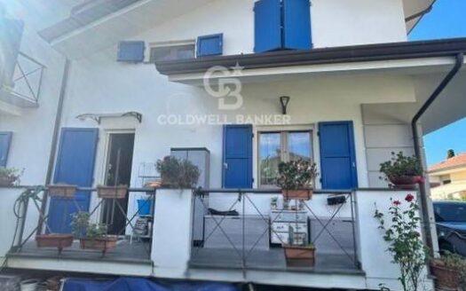 Villa in Vendita a Massarosa Massarosa