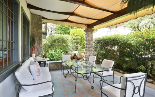 Villa in Affitto a Forte dei Marmi Centro