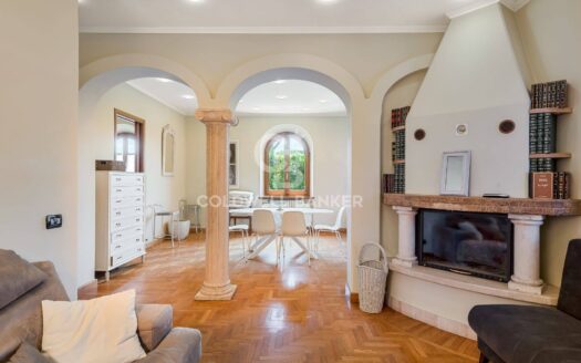 Appartamento in Vendita a Forte dei Marmi Centro