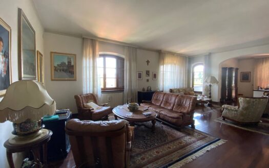 Villa in Vendita a Lucca San Marco