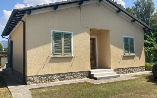 Villino in Vendita a Forte dei Marmi Caranna
