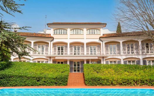 Villa in Vendita a Lucca Pieve Santo Stefano