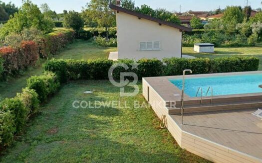 Villa in Affitto a Seravezza Querceta