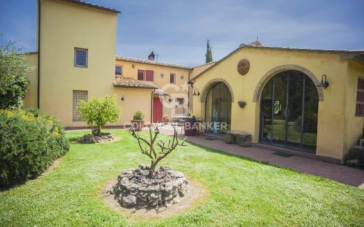 Villa in Vendita a Casciana Terme Lari
