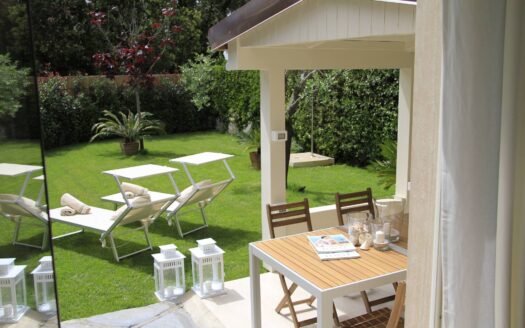 Villa in Affitto a Forte dei Marmi Centro