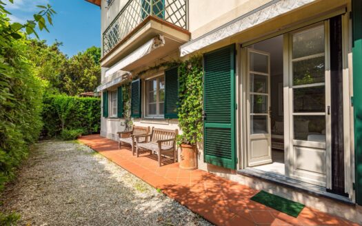 Appartamento indipendente in Vendita a Forte dei Marmi Roma Imperiale