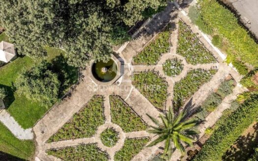 Villa in Vendita a Camaiore
