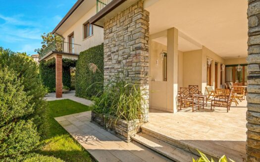 Villa in Affitto a Forte dei Marmi Centro
