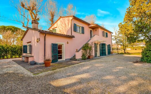 Villa in Affitto a Forte dei Marmi Roma Imperiale