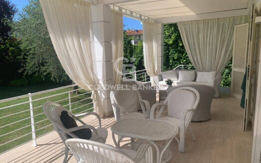 Villa in Affitto a Forte dei Marmi Centro
