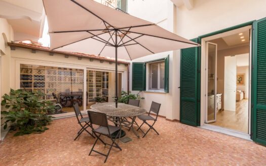 Appartamento indipendente in Vendita a Viareggio