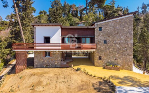 Villa in Vendita a Camaiore
