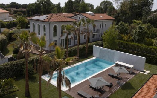 Villa in Affitto a Forte dei Marmi Vittoria Apuana